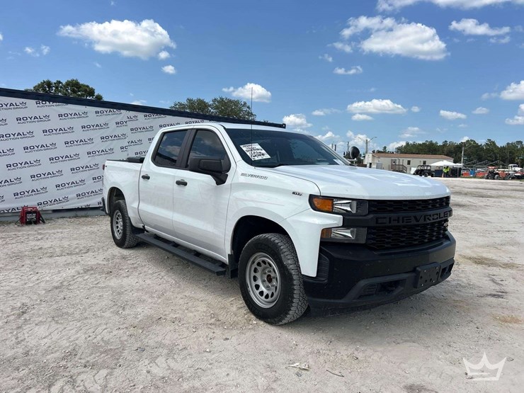 2022-chevrolet-silverado-1500-image-2