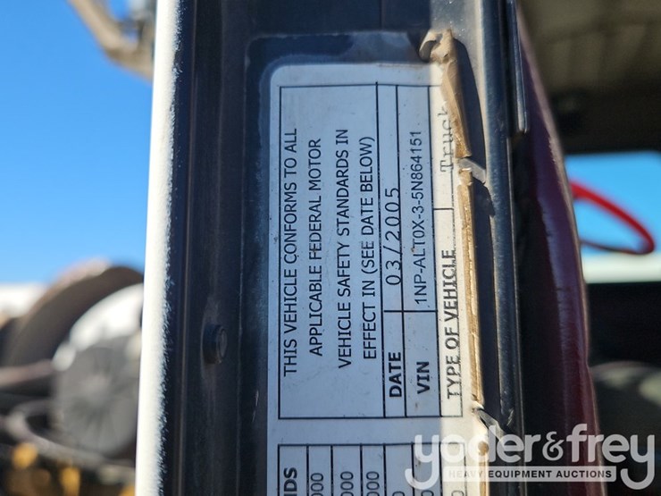 2005-peterbilt-357-image-32