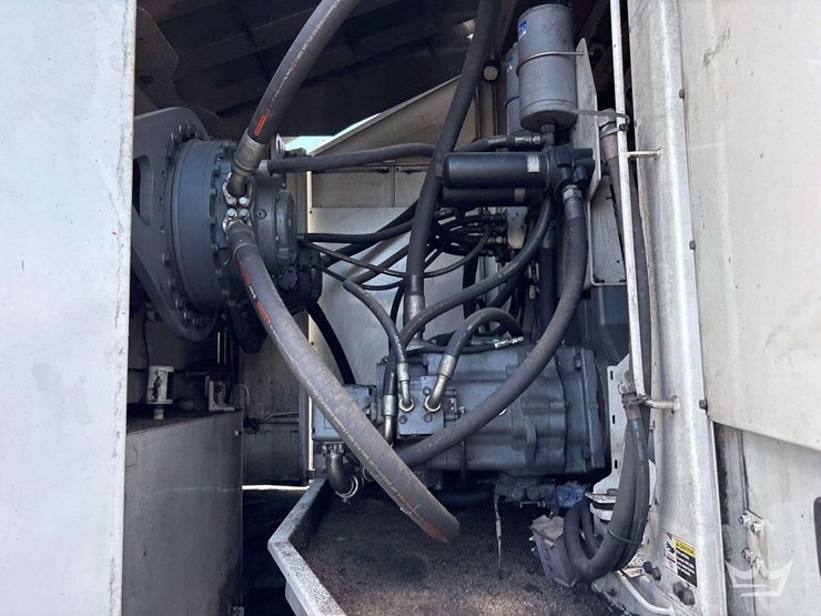 2021-metso-m-and-j-preshredder-4000m-dual-shaft-tracked-tire-shredder-machine-w/-extra-parts-image-26
