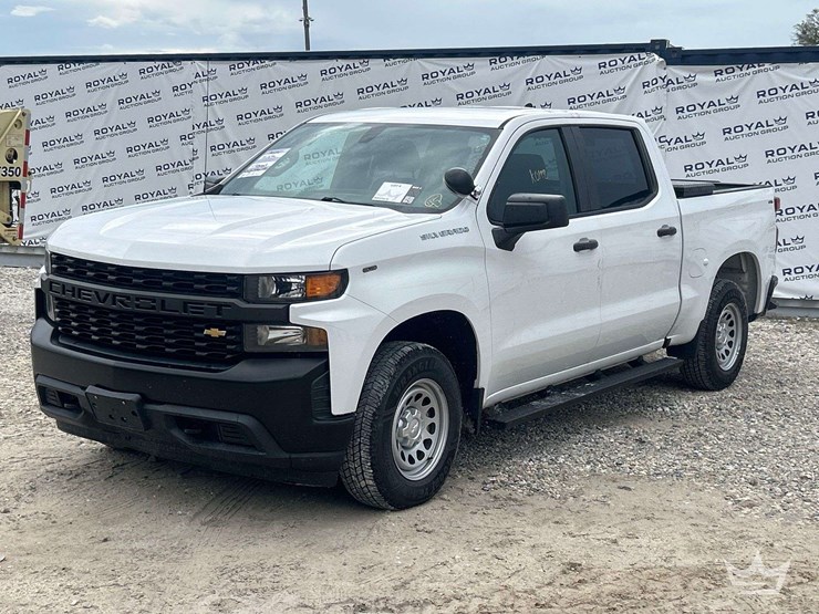 2022-chevrolet-silverado-1500-image-1
