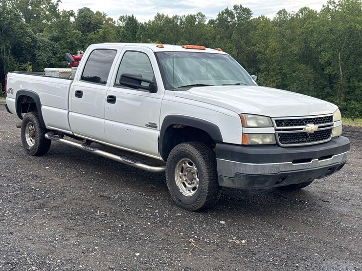 2006-chevrolet-3500-image-7