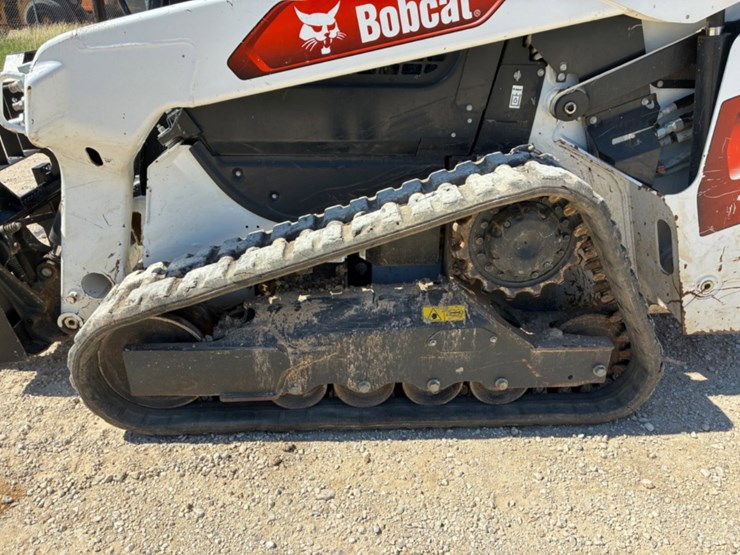 2022-bobcat-t64-image-7