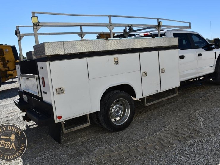 2020-ford-f550-xl-image-22