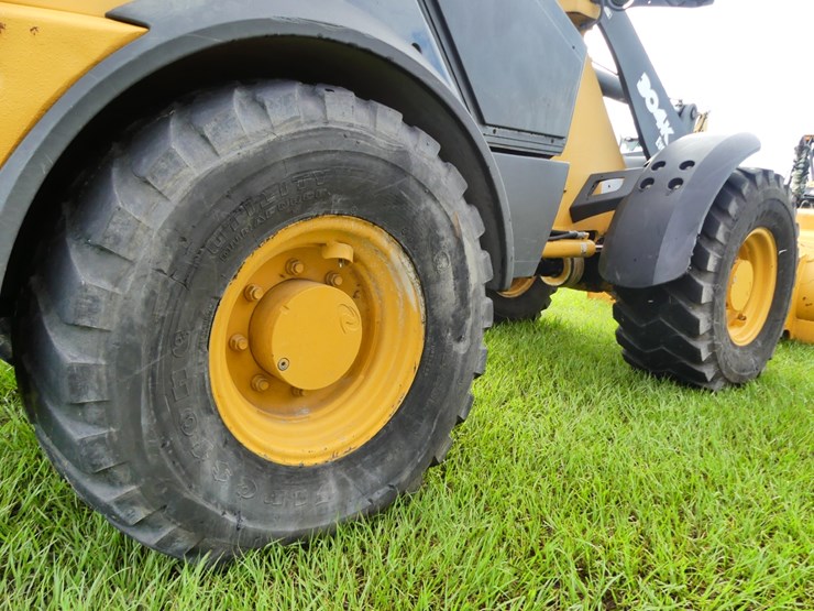 deere-304k-image-5
