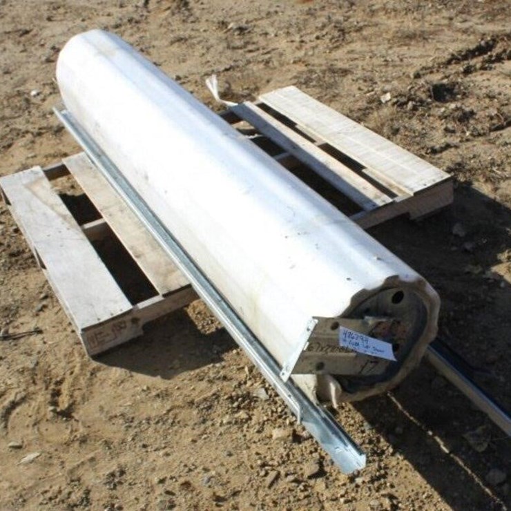 Roll Up Door 6 1/2' x 7'