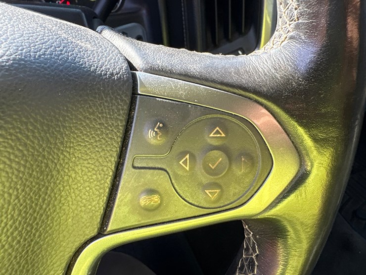 2015-chevrolet-1500-image-50