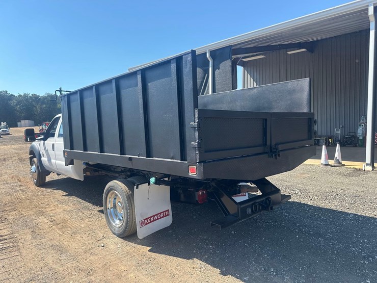 2016-ford-f550-image-10