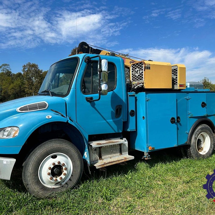2008 FREIGHTLINER M2 106