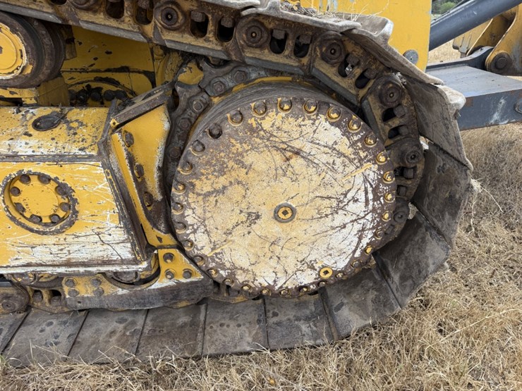 2023-deere-750l-xlt-image-8