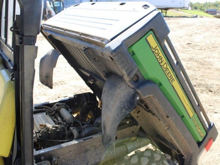 john-deere-gator-image-19