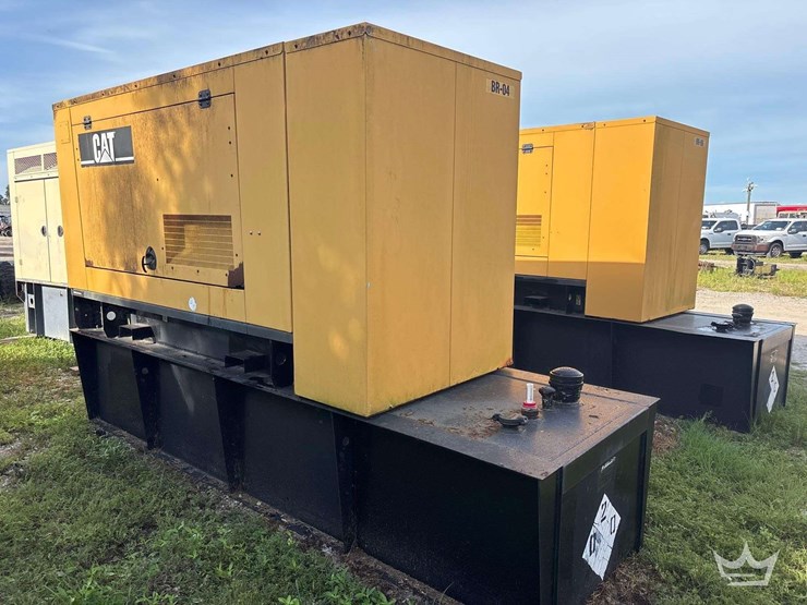 2006-caterpillar-d80-4-72kw-standby-diesel-generator-image-4