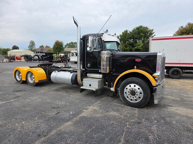 1994-peterbilt-379-image-7