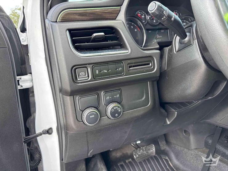 2022-chevrolet-tahoe-image-13
