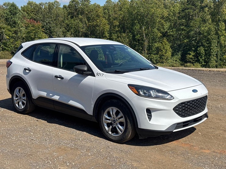 2020-ford-escape-image-8