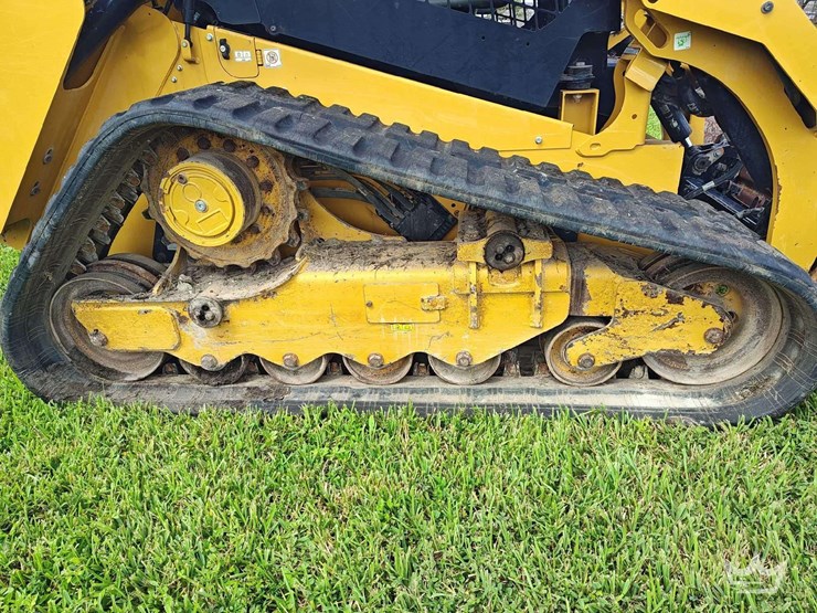 2023-caterpillar-289d3-image-10