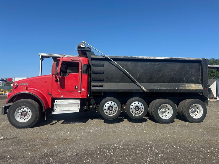 2004-kenworth-w900-image-2