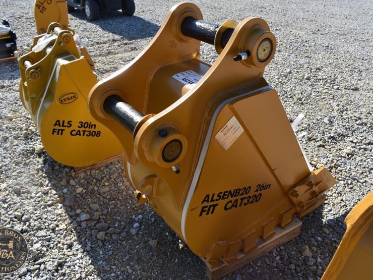 caterpillar-320-image-4