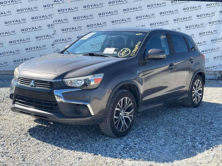 2017-mitsubishi-outlander-image-1