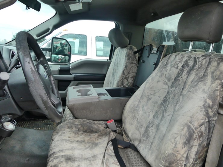 2017-ford-f450-xlt-image-7