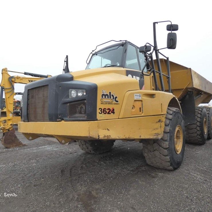 2013 CATERPILLAR 740B