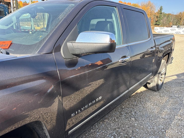 2015-chevrolet-1500-image-12