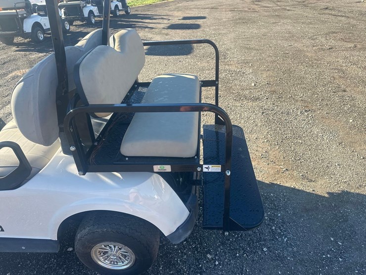 e-z-go-elite-rxv-4-passenger-golf-cart-image-4