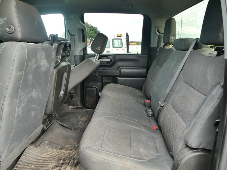 2020-chevrolet-2500-image-8