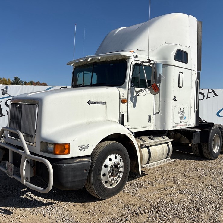 1995 INTERNATIONAL 9200
