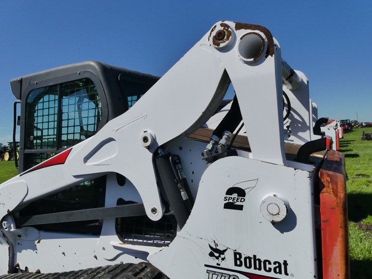2015-bobcat-t770-image-7
