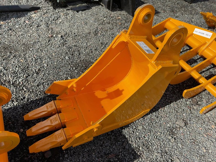 caterpillar-305-image-1