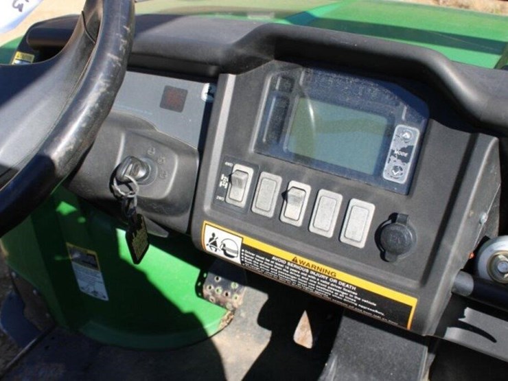 john-deere-gator-image-14