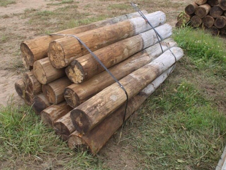 bundle-of-wood-posts-approx.-5''-x-7'-image-3