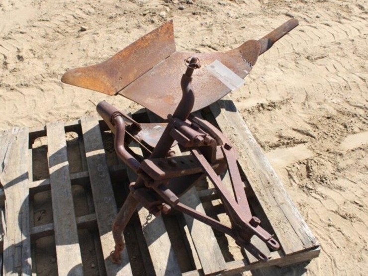 3-point-one-bottom-plow-image-7