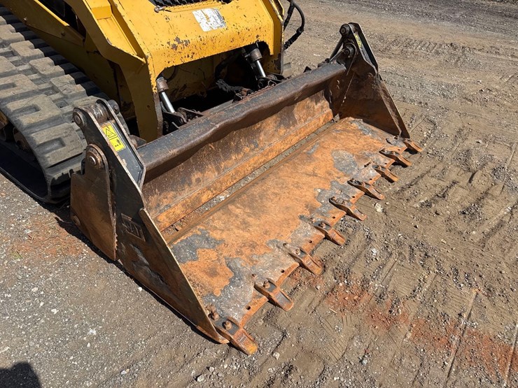 2019-caterpillar-289d-image-11