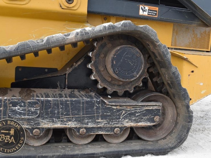 2018-deere-333g-image-29