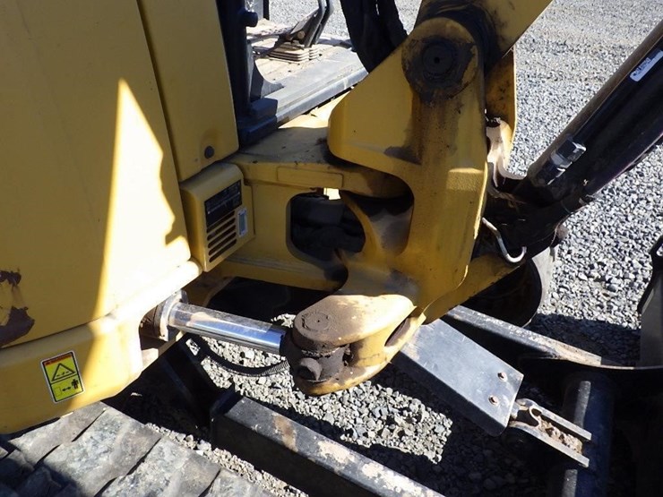 caterpillar-305e2-image-15