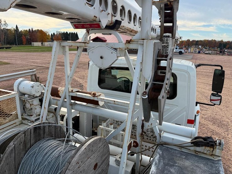 2008-international-durastar-4300-image-47