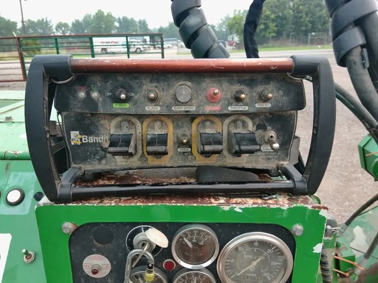 2011-bandit-2900t-image-20