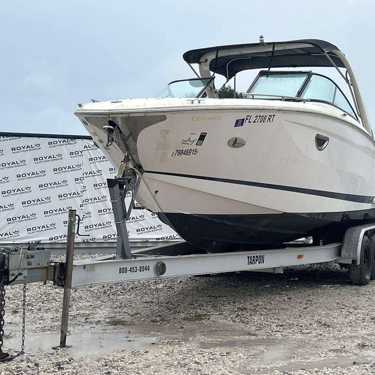 2018 27ft Regal 290BX Boat w Tarpon Tri-Axle Boat Trailer