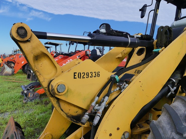 caterpillar-908h2-image-9