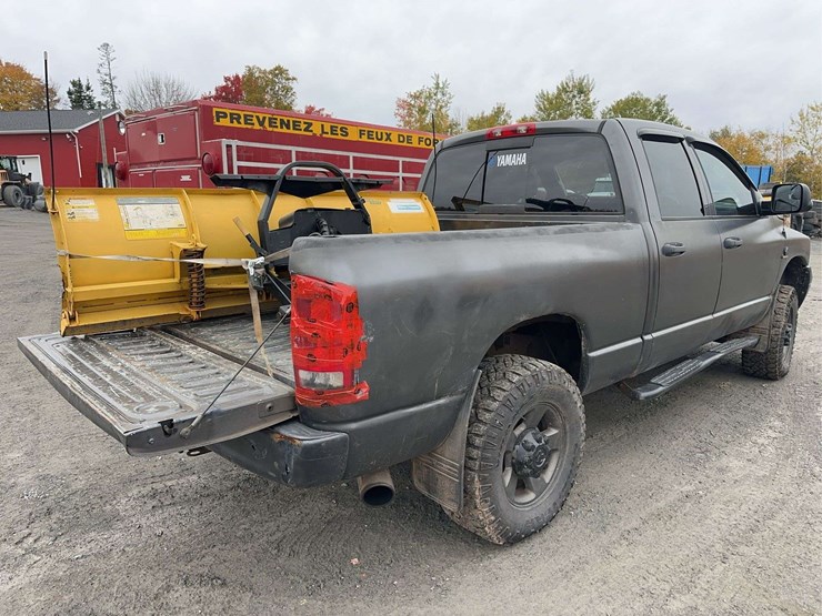 2003-dodge-2500-image-5