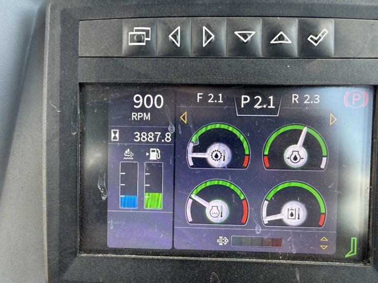 2023-deere-750l-xlt-image-17