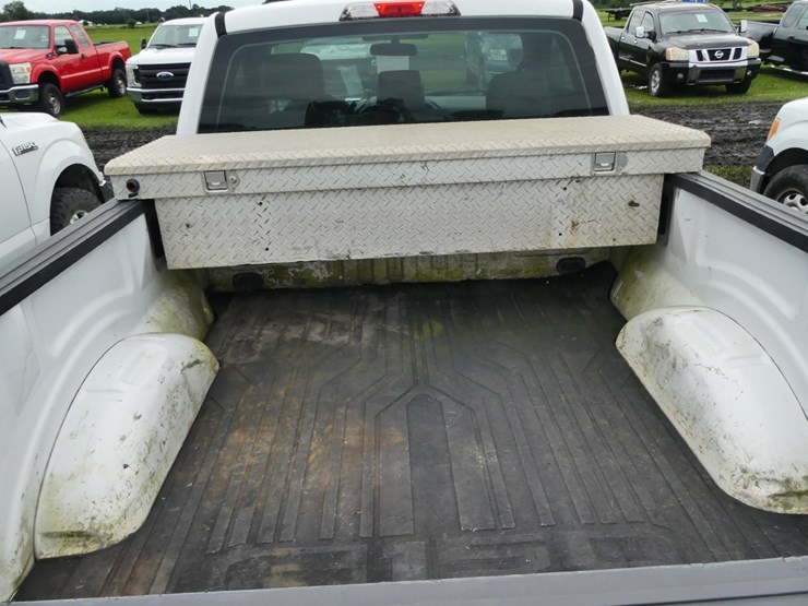 2015-ford-f150-xl-image-5