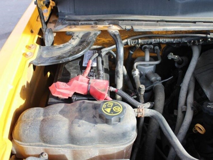 2012-chevrolet-silverado-1500-image-27