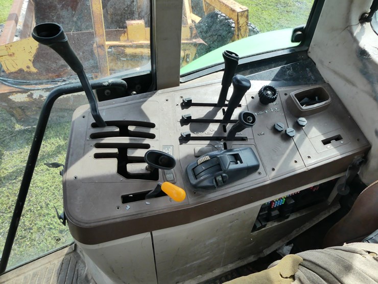 john-deere-6615-image-12