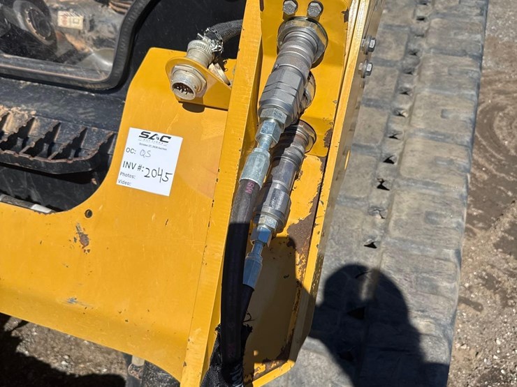 2022-caterpillar-259d3-image-14