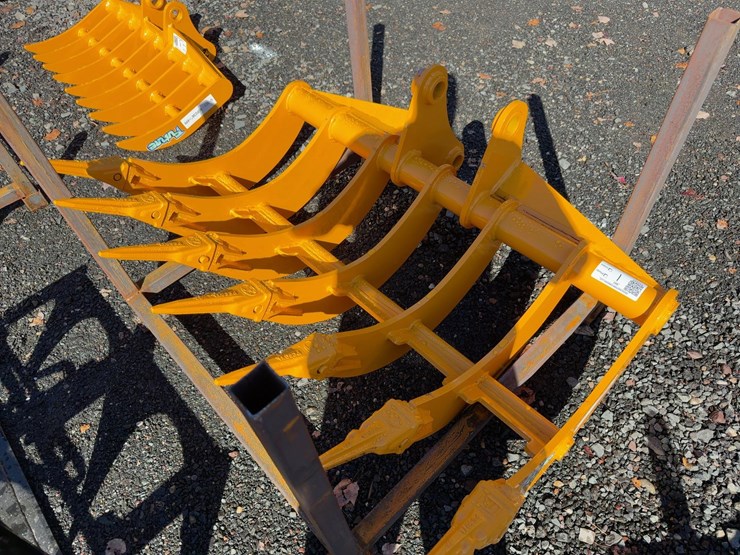 caterpillar-307-image-4