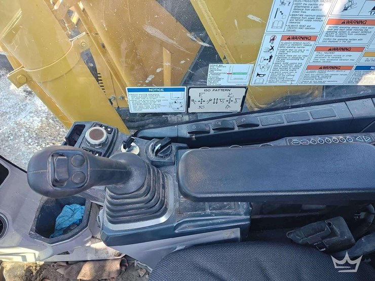 2023-kobelco-sk140sr-lc-7-image-8