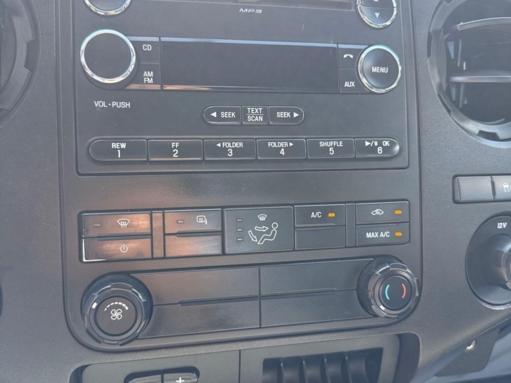 2012-ford-f250-xl-image-18