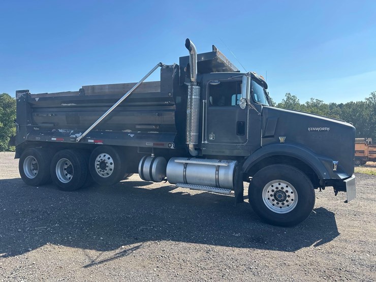2016-kenworth-t800-image-10